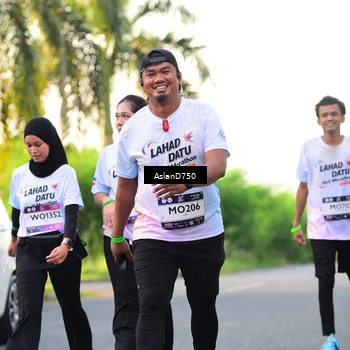 Runner Photo 7765583