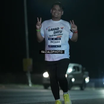 Runner Photo 7765584
