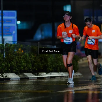 Runner Photo 7765588