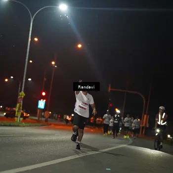 Runner Photo 7765596