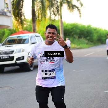 Runner Photo 7765600