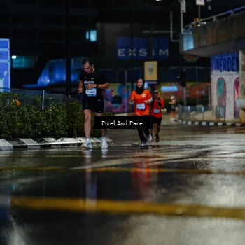 Runner Photo 7765612