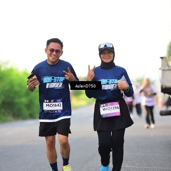 Runner Photo 7765658