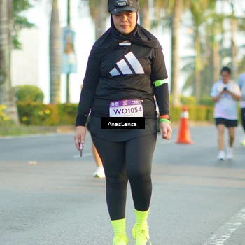 Runner Photo 7765668