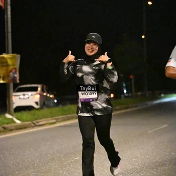 Runner Photo 7765698