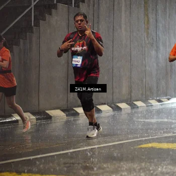 Runner Photo 7765721