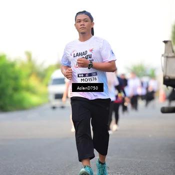 Runner Photo 7765728