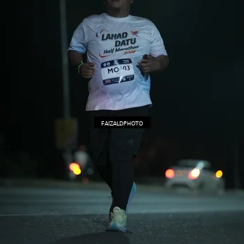 Runner Photo 7765750