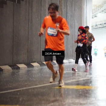 Runner Photo 7765758