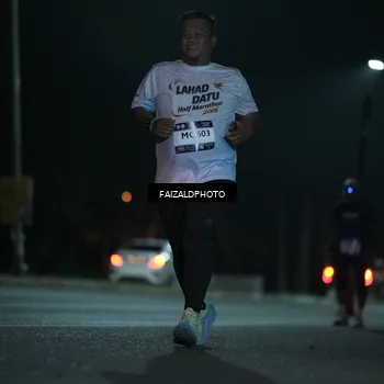 Runner Photo 7765774