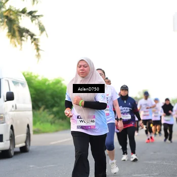 Runner Photo 7765809