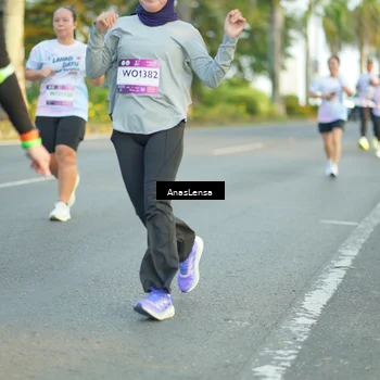 Runner Photo 7765815
