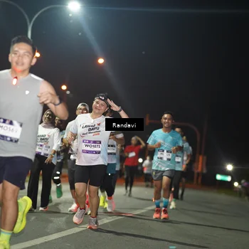 Runner Photo 7765820