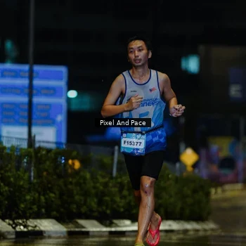 Runner Photo 7765822