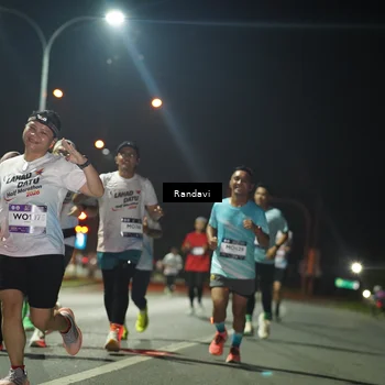 Runner Photo 7765837