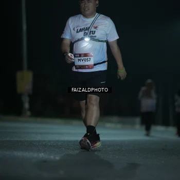 Runner Photo 7765841