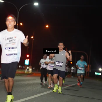 Runner Photo 7765877
