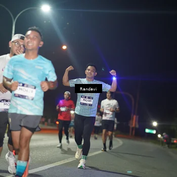 Runner Photo 7765879
