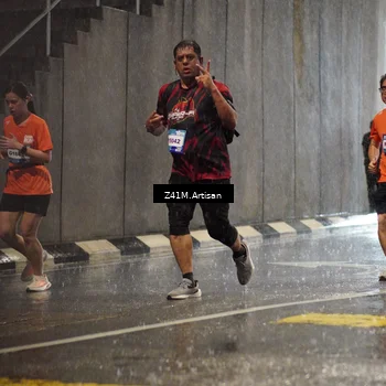 Runner Photo 7765887