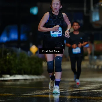 Runner Photo 7765900