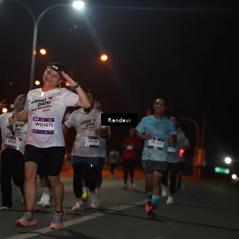 Runner Photo 7765902