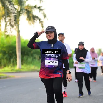 Runner Photo 7765931
