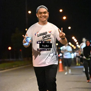 Runner Photo 7765935