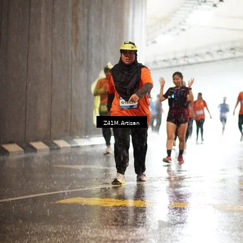 Runner Photo 7765943