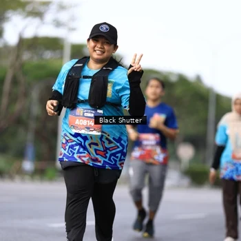 Runner Photo 7765952