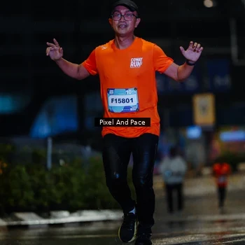 Runner Photo 7765956