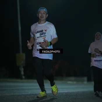 Runner Photo 7765959