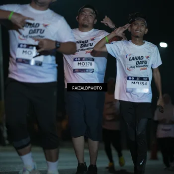 Runner Photo 7765969