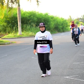 Runner Photo 7765987