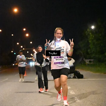 Runner Photo 7765990