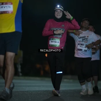 Runner Photo 7765991