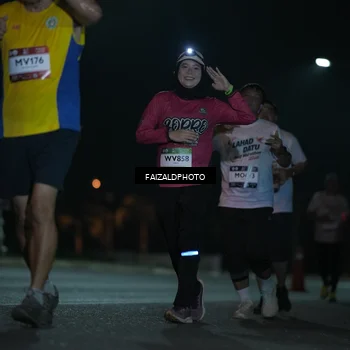 Runner Photo 7765996