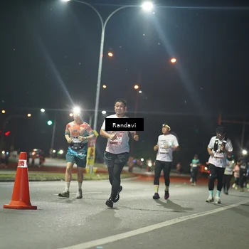 Runner Photo 7766026