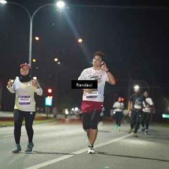Runner Photo 7766027