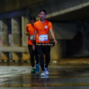 Runner Photo 7766047