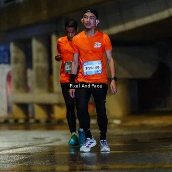 Runner Photo 7766054