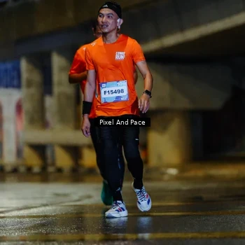 Runner Photo 7766063