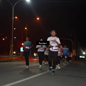 Runner Photo 7766065