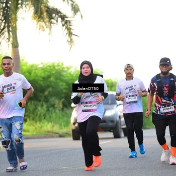 Runner Photo 7766067