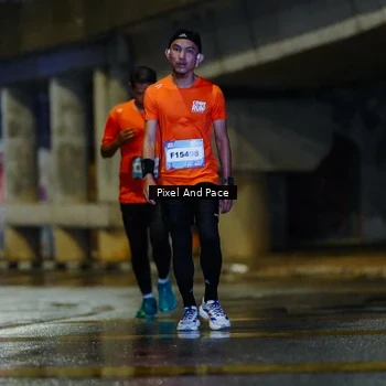 Runner Photo 7766069
