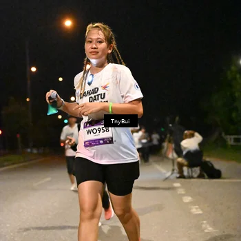 Runner Photo 7766105