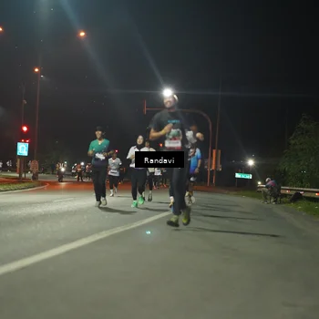 Runner Photo 7766114