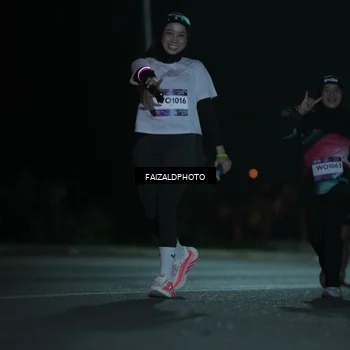 Runner Photo 7766119
