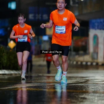 Runner Photo 7766120