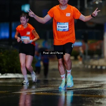 Runner Photo 7766127