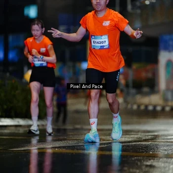 Runner Photo 7766132
